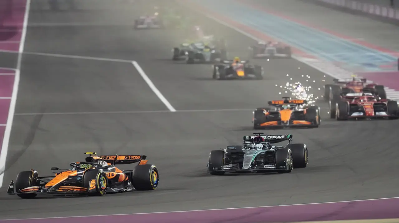 Antonelli retoma la lucha por el título de F1 con dudas sobre las carreras en Medio Oriente