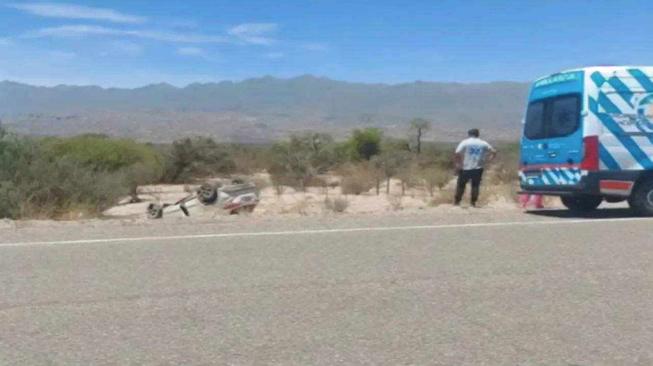 Dos muertos tras el vuelco de un auto en la Ruta Nacional 40
