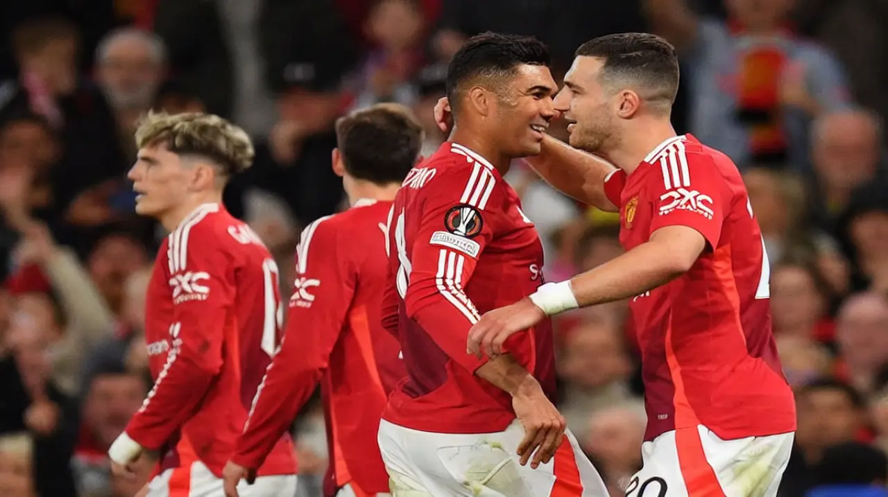 Carrick pide humildad y esfuerzo para sacar al Manchester United de la crisis