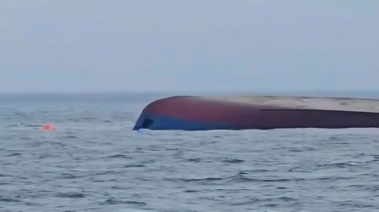 Se hundió un buque frente a Rumania y crece la alarma por los ataques en el mar Negro