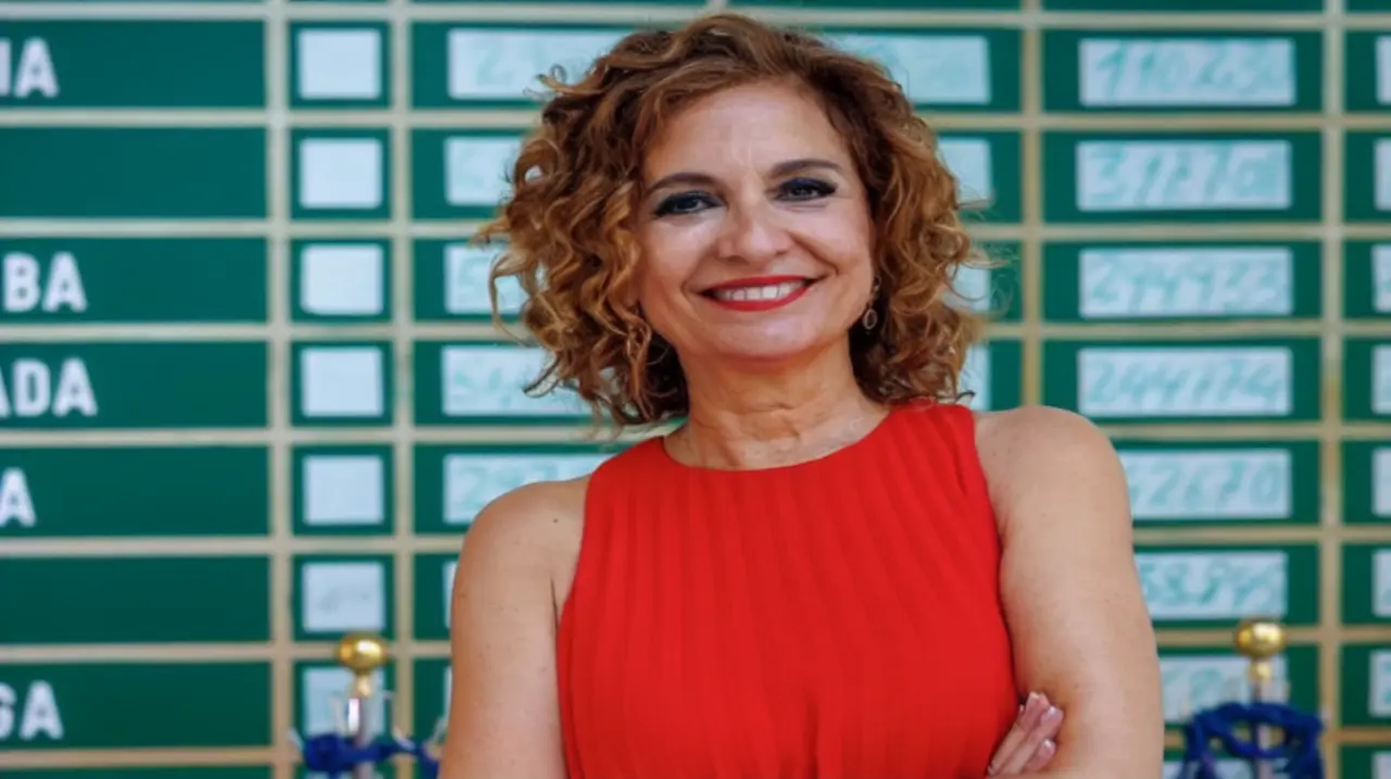 María Jesús Montero recuerda una infancia marcada por la exigencia y el reparto de tareas