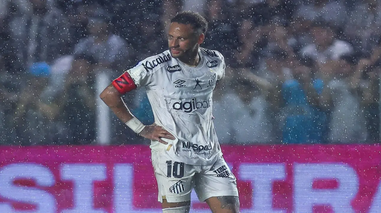 Neymar fue expulsado por la ley Prestianni tras llevarse la mano a la boca