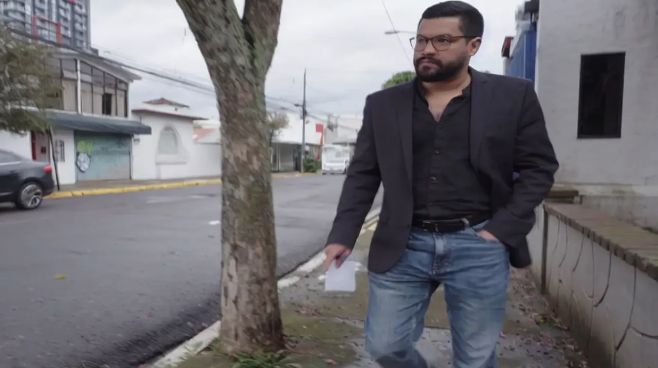 Periodismo en el exilio: sostener las voces que la persecución intenta apagar
