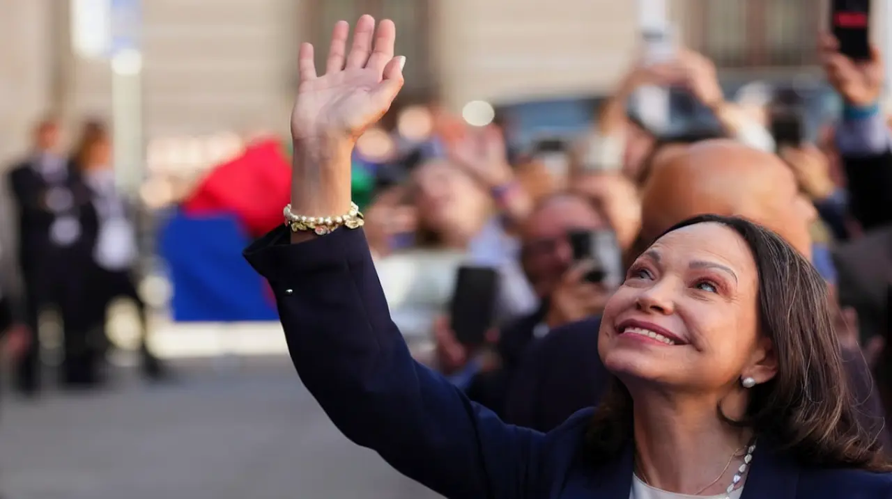 María Corina Machado regresa a Venezuela tras siete intentos frustrados
