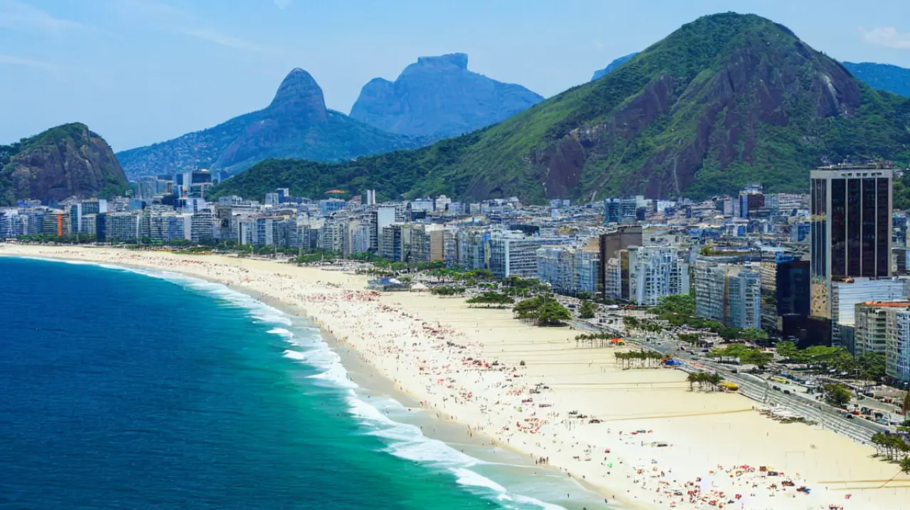 La depreciación del real puede favorecer a Brasil frente al turismo argentino