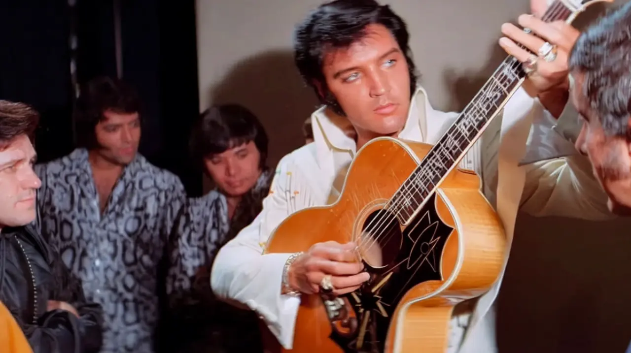 Demandan a Anthropic por usar canciones de Elvis Presley para entrenar a Claude