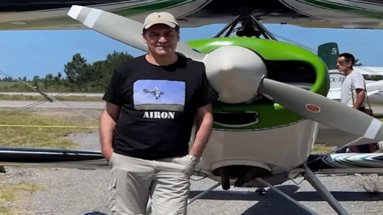 Un piloto murió tras el choque de dos avionetas acrobáticas en Uruguay
