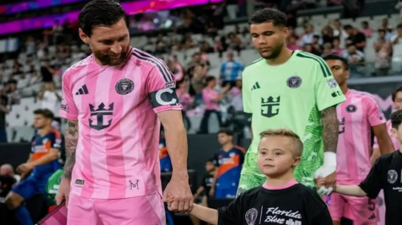 Huddy Droubay cumplió su sueño: entró a la cancha con Messi y conoció a Beckham