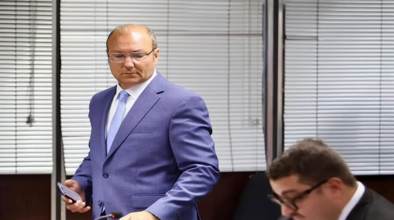 Removieron a Gastón Salmain de la Justicia Federal por ocultar antecedentes en concursos