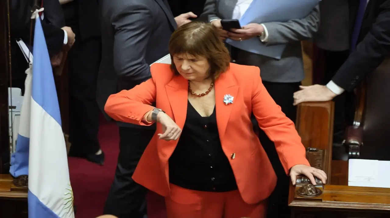 El estilo confrontativo de Milei abre espacio para Bullrich en las encuestas