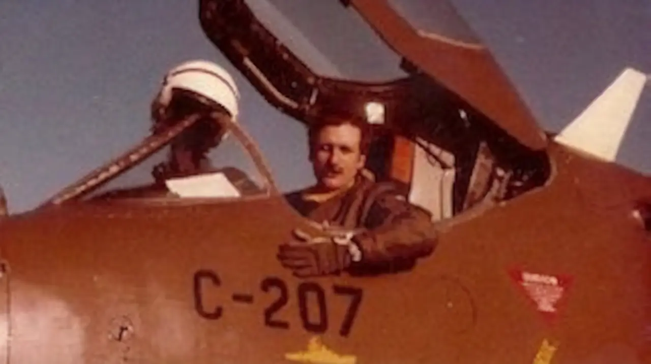 Carlos Rinke, el piloto de los Halcones que volvió de cada misión