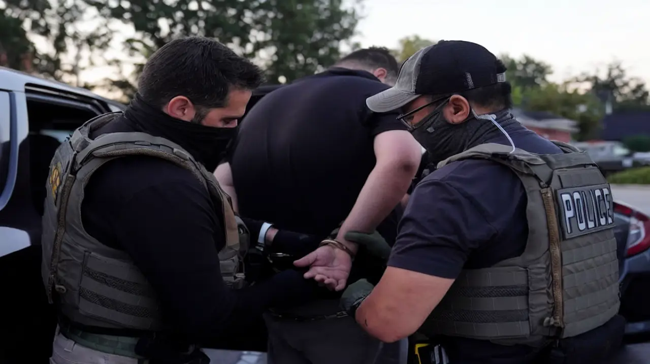 Las siete palabras que pueden proteger a una persona ante el ICE
